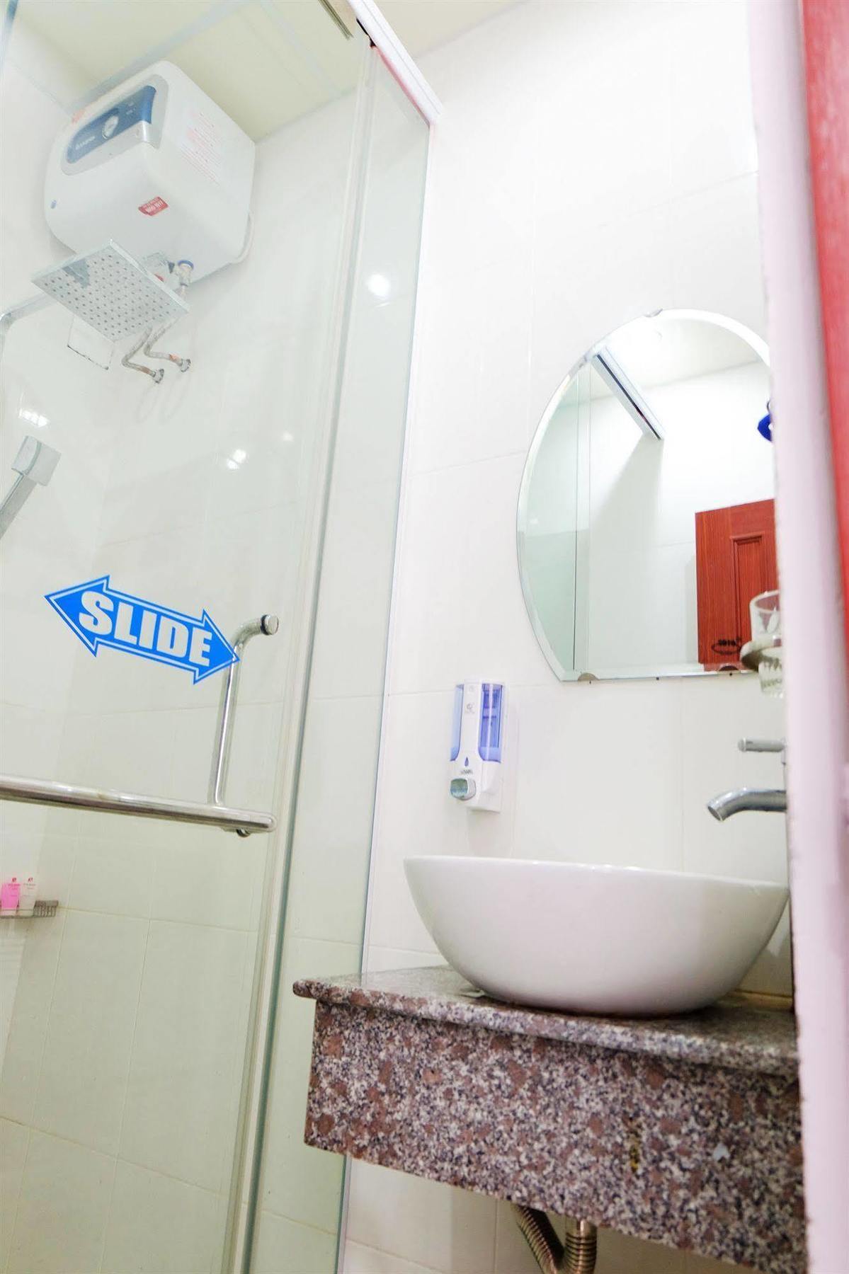 Fulmar Hotel Danang Exterior photo