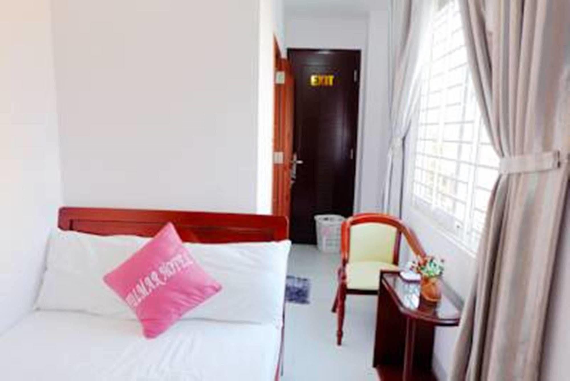 Fulmar Hotel Danang Exterior photo